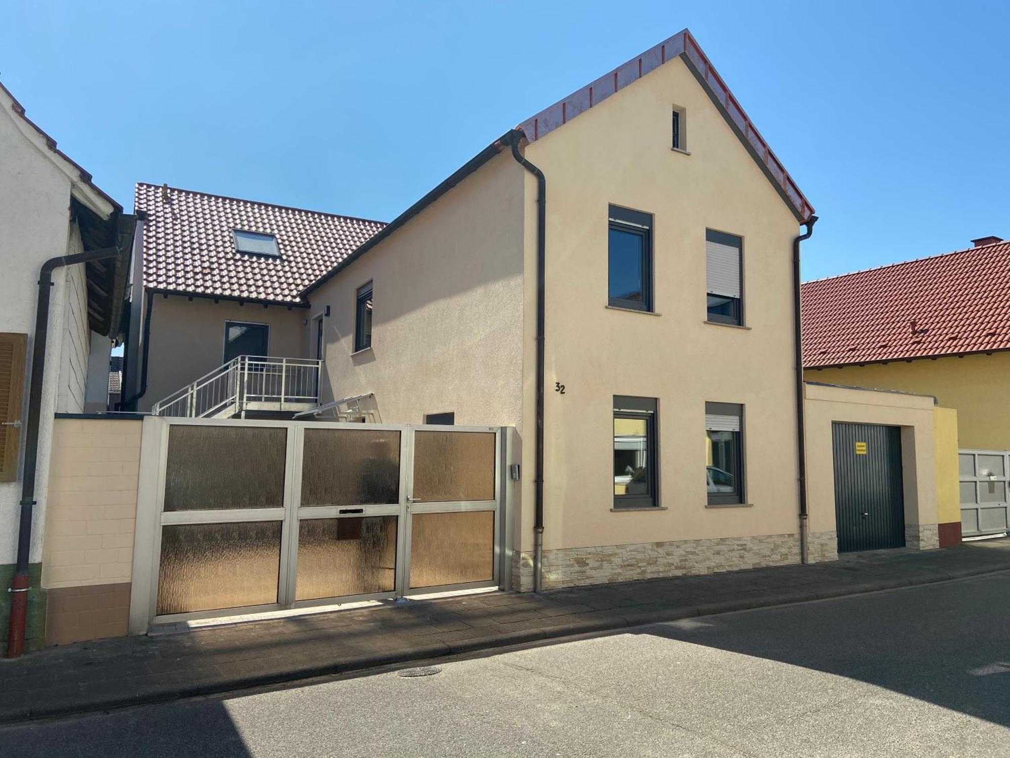 Fuer 6 Personen - Parkplatz - Terrasse - Kueche - Wlan *